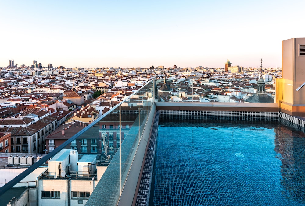 SmartRental Collection Gran Via Centric II 52/57