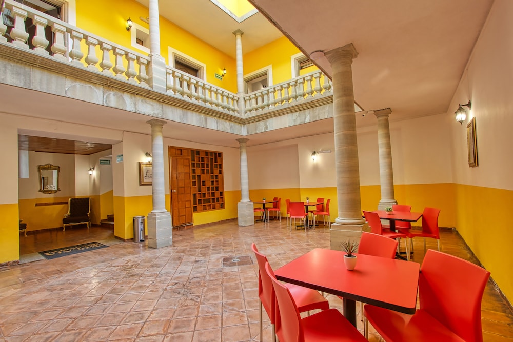 Hotel Plata Condesa 42/55