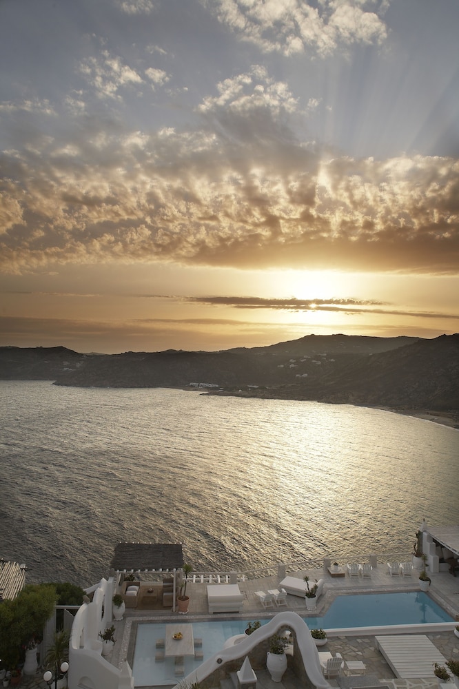 Smy Mykonos Suites Villas 44/50