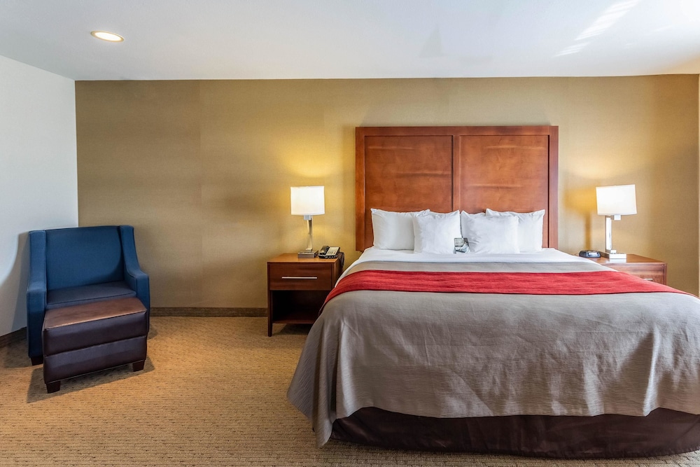 Comfort Inn & Suites Gillette near Campbell Medical Center 19/44