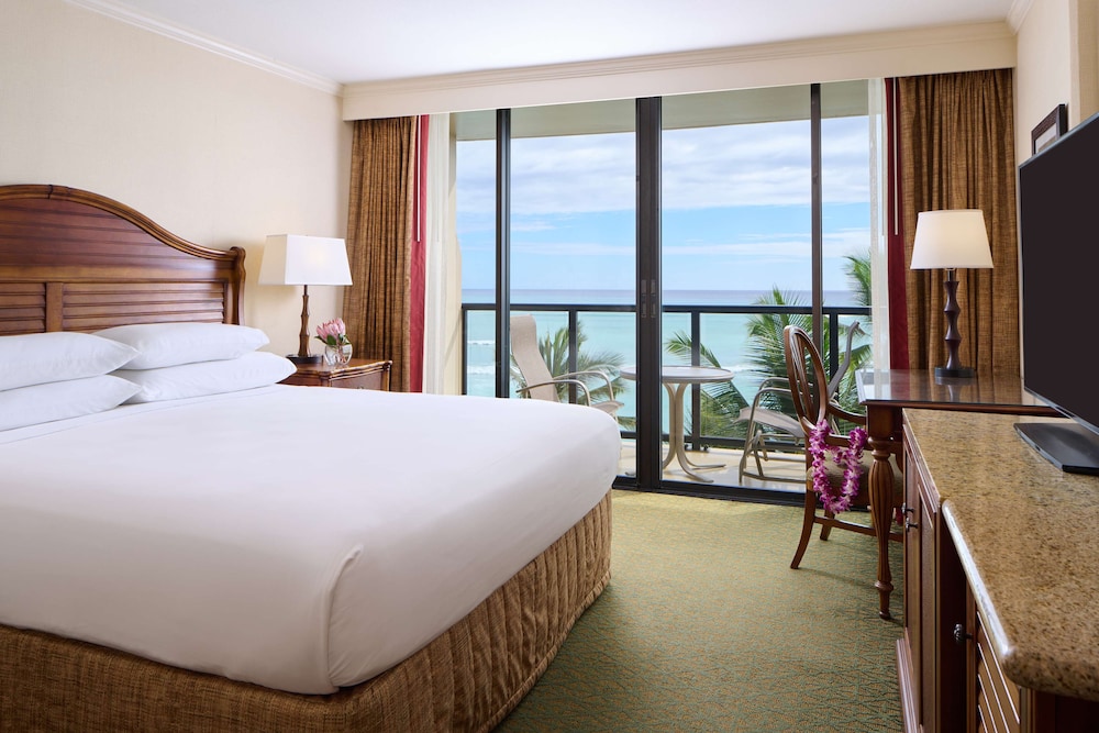 SUITE, QUEEN BED
