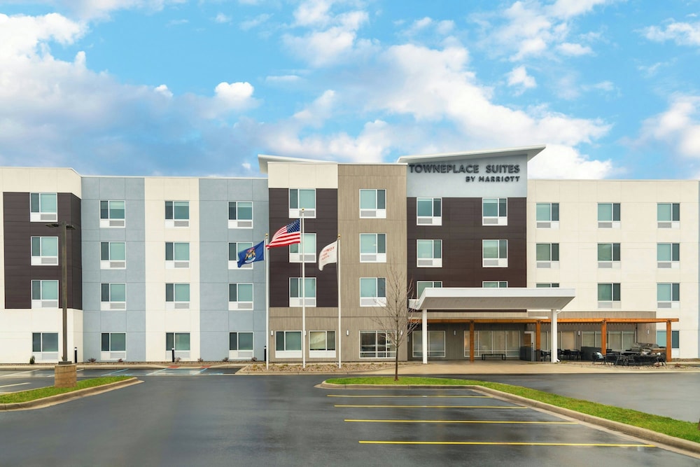 Towneplace Suites by Marriott Holland 24/28