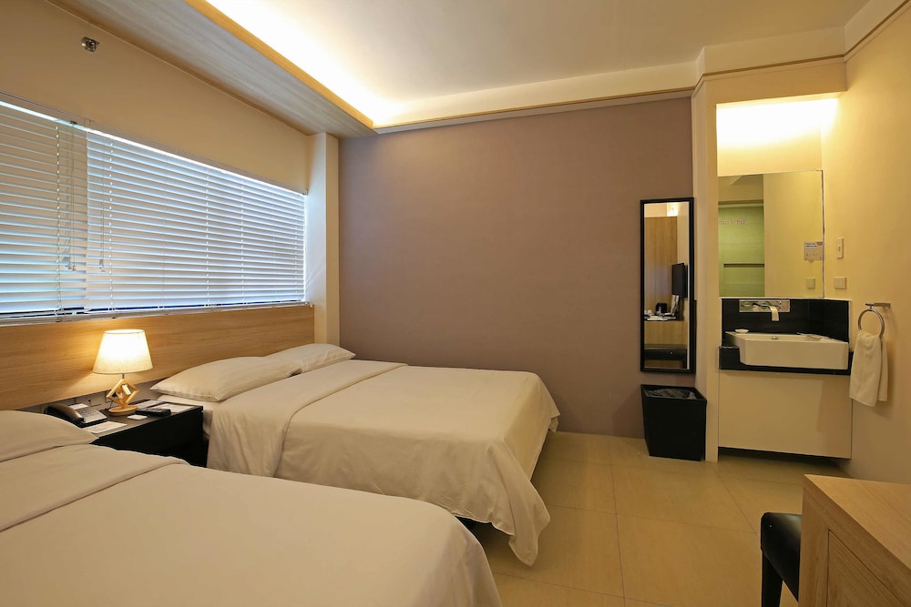 The Tides Hotel Boracay 16/50
