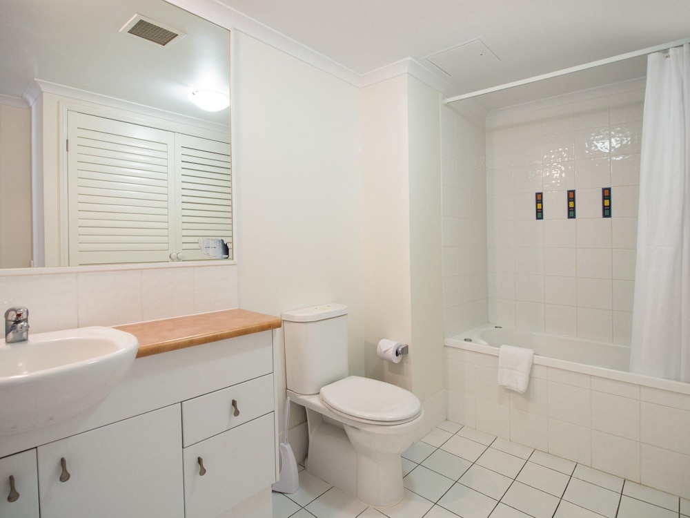 Oaks Sunshine Coast Seaforth Resort 12/66