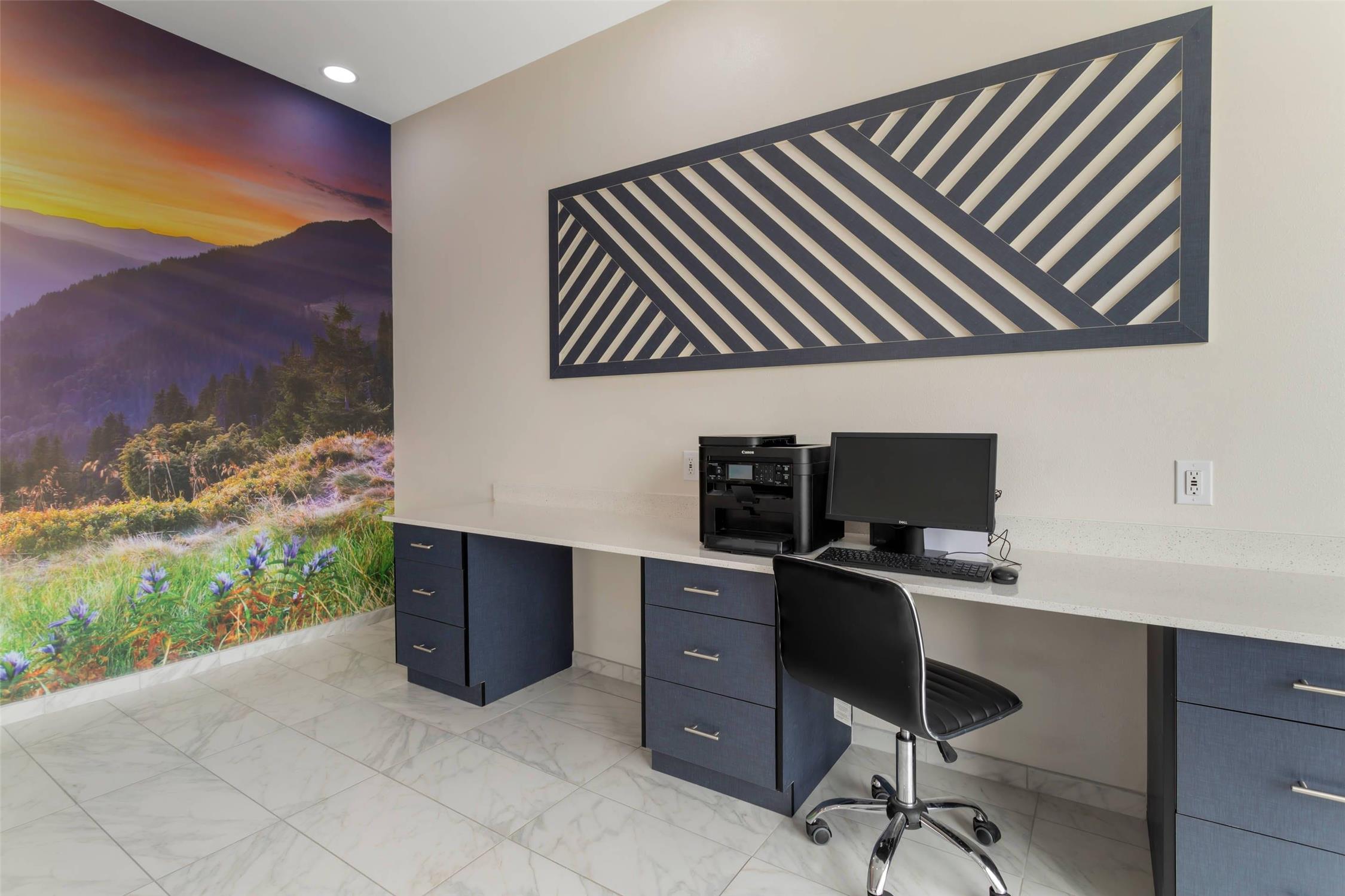 Clarion Pointe Kimball 25/28