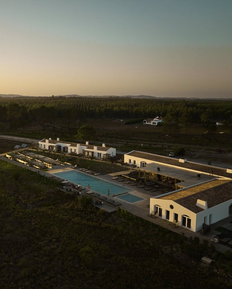 Craveiral Farmhouse by Belong Staying & Feeling 34/38