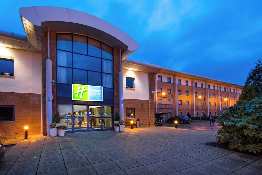 Holiday Inn Express Newport 22/47