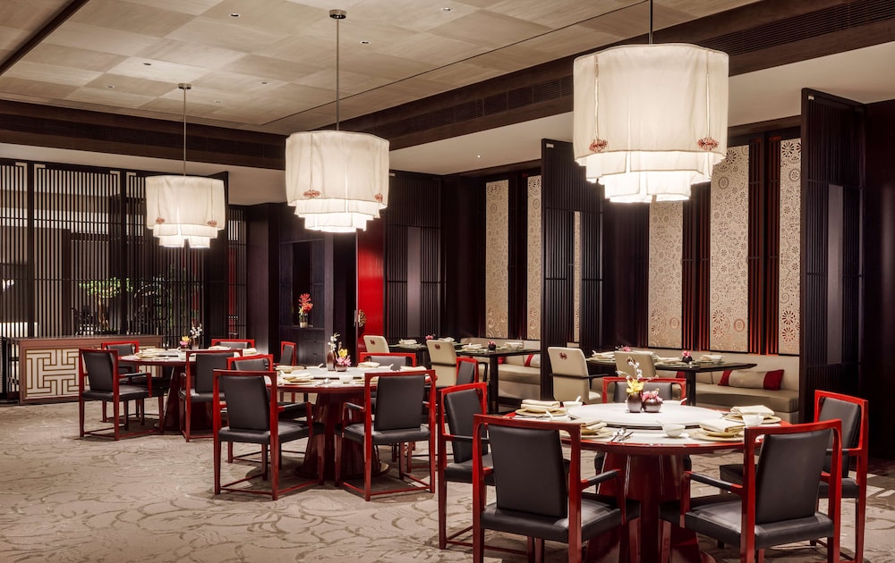 Fairmont Wuhan 50/67