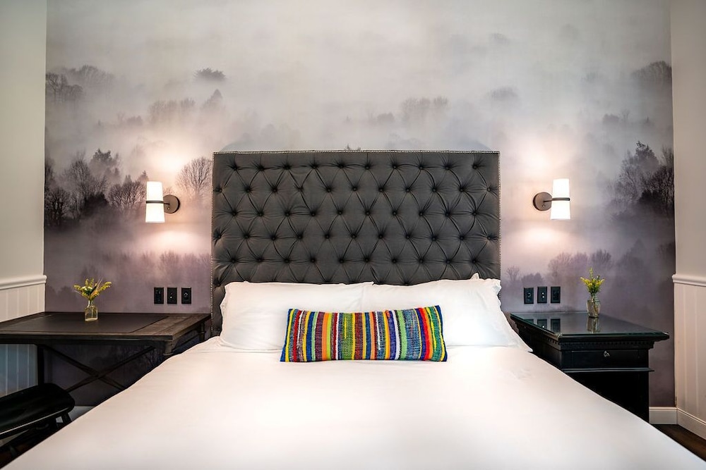Brannan Cottage Inn 25/56