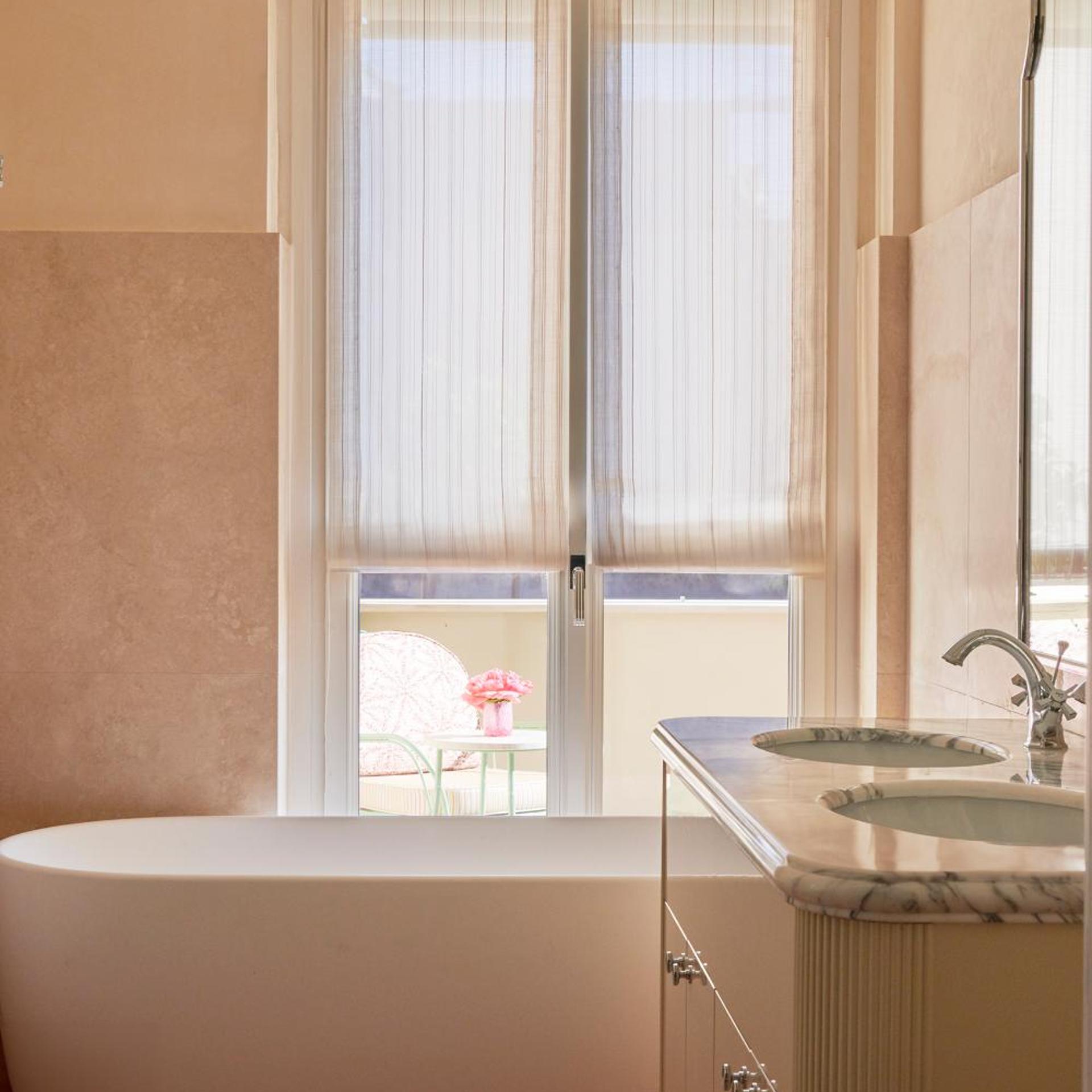 Deluxe, Double or Twin Bed, Balcony