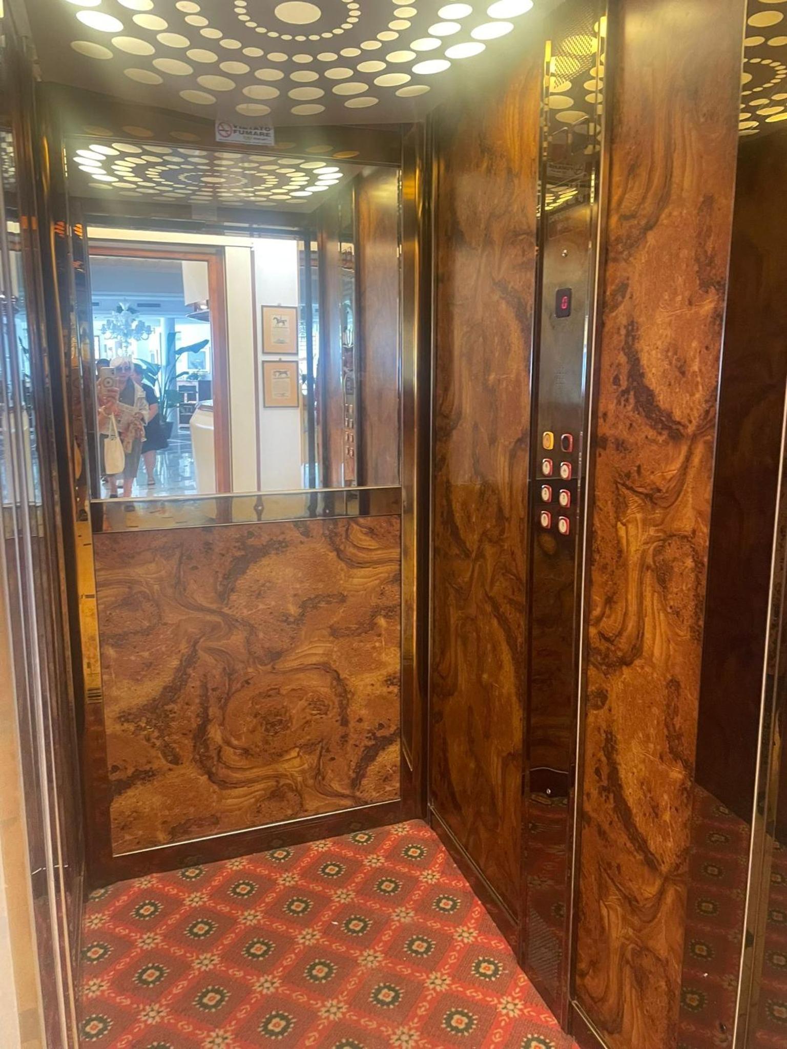 Hotel Bristol 21/50