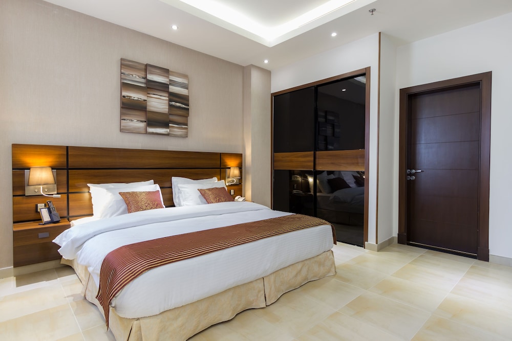 أجنحة كيو جدة باي إيوا(Q Suites Jeddah By Ewa) 12/35