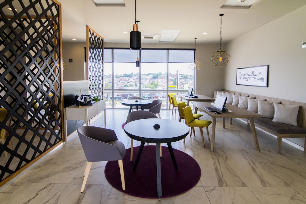City Express Plus by Marriott Ciudad de Mexico Mundo E 13/24