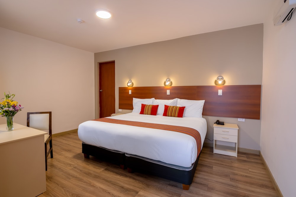 Hotel San Pedro Plaza 27/65