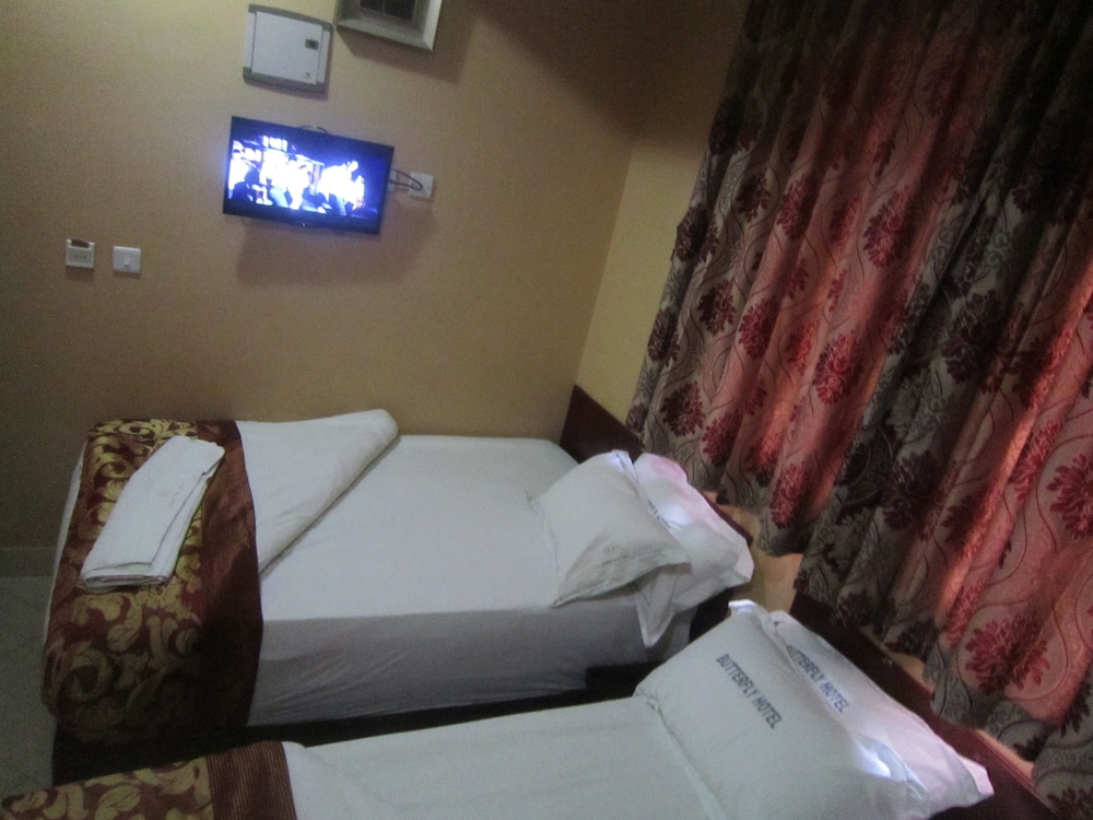 Butterfly Hoteltz 5/11