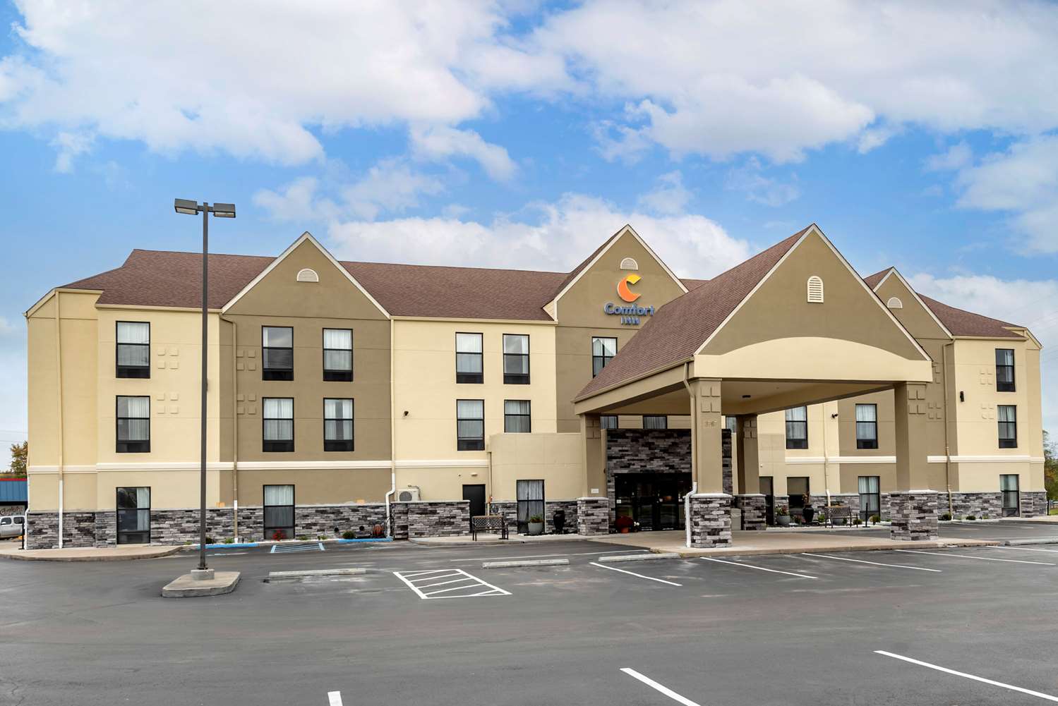 Comfort Inn Madison, IN 42/43