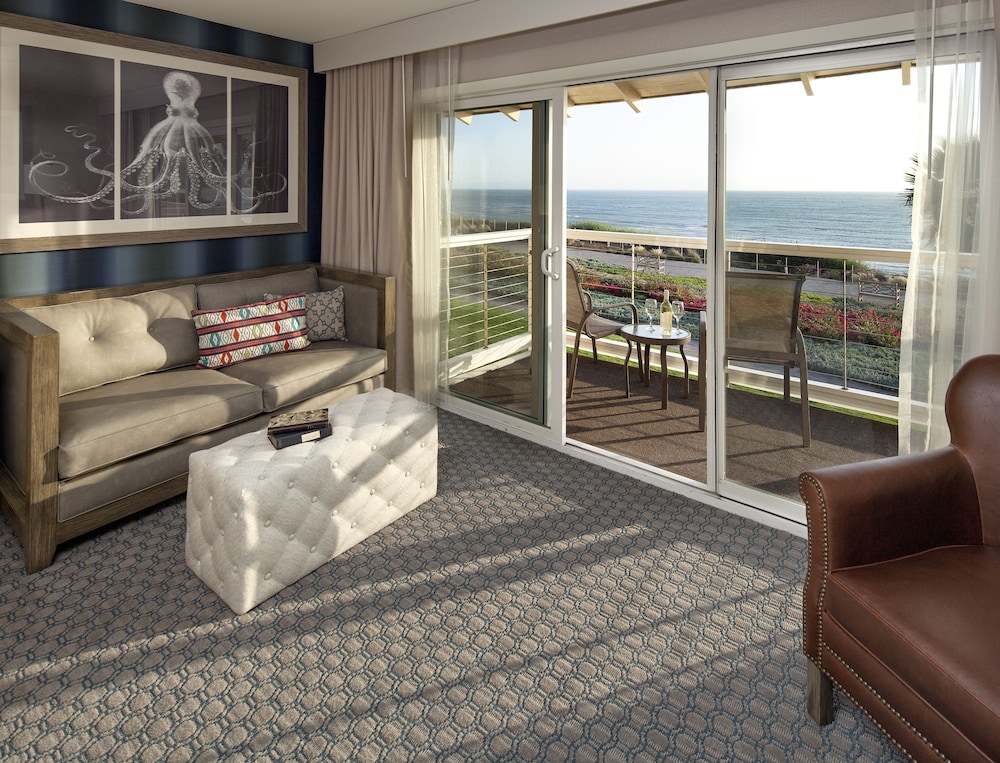 Spyglass Inn 25/38