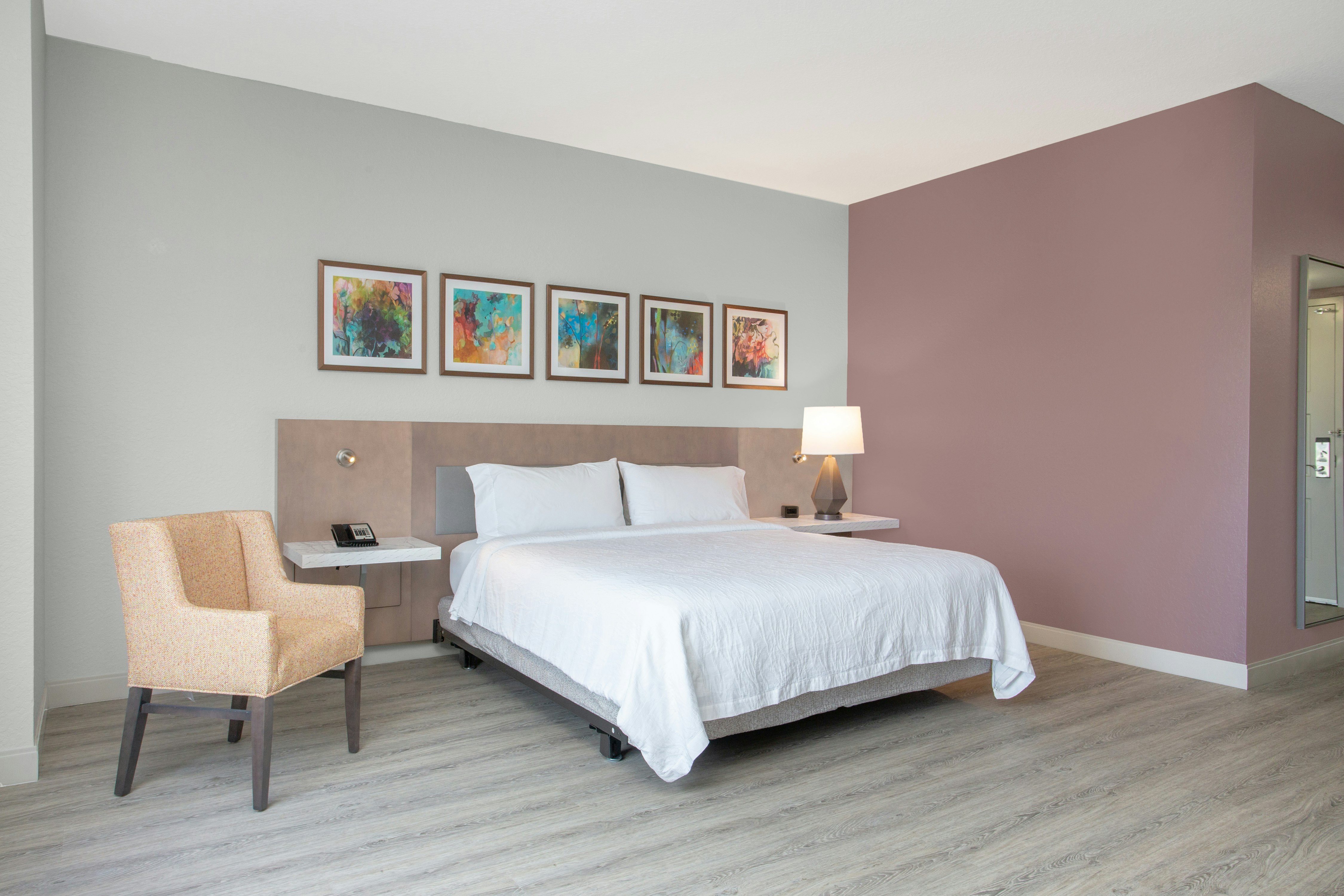 Deluxe, Suite, King Bed, 2 Bathrooms