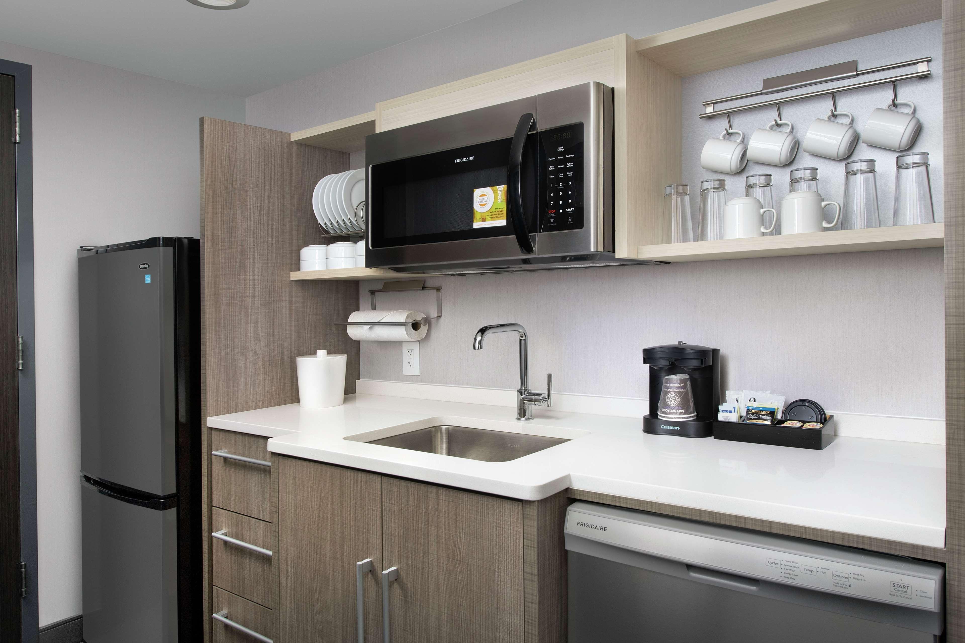 Studio, King Bed, Home2 Suites By Hilton Nashville Downtown Convention Center 6/7