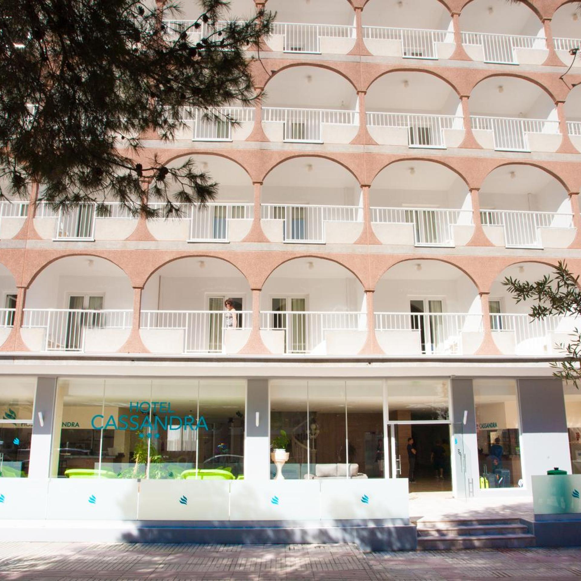 Hotel Cassandra Formerly Hotel Santa Monica 1/50