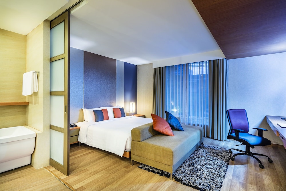 Hotel Solo Sukhumvit 2 25/50