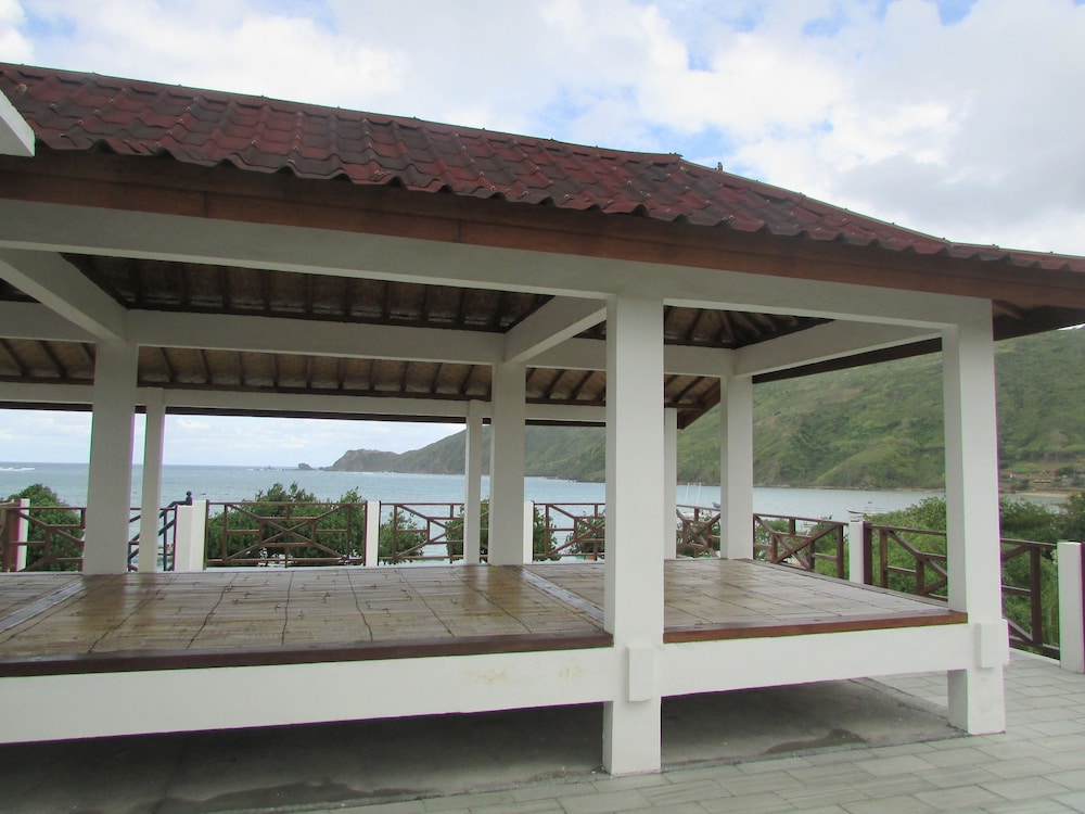 Friends Beach Hotel photo1