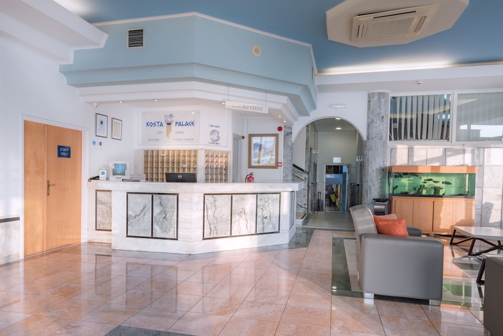 Kosta Palace City Hotel 6/157