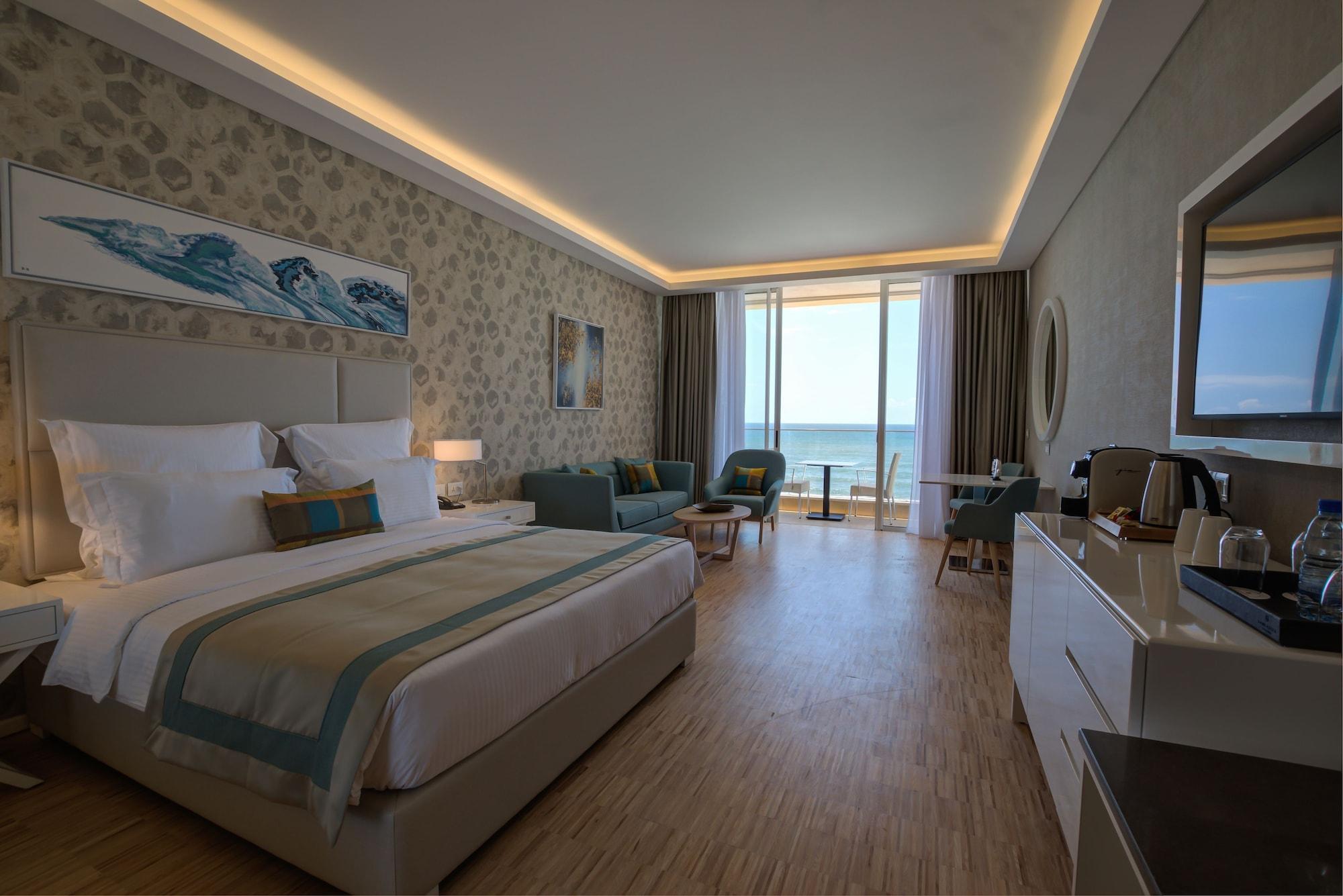 Junior Bay Suite: