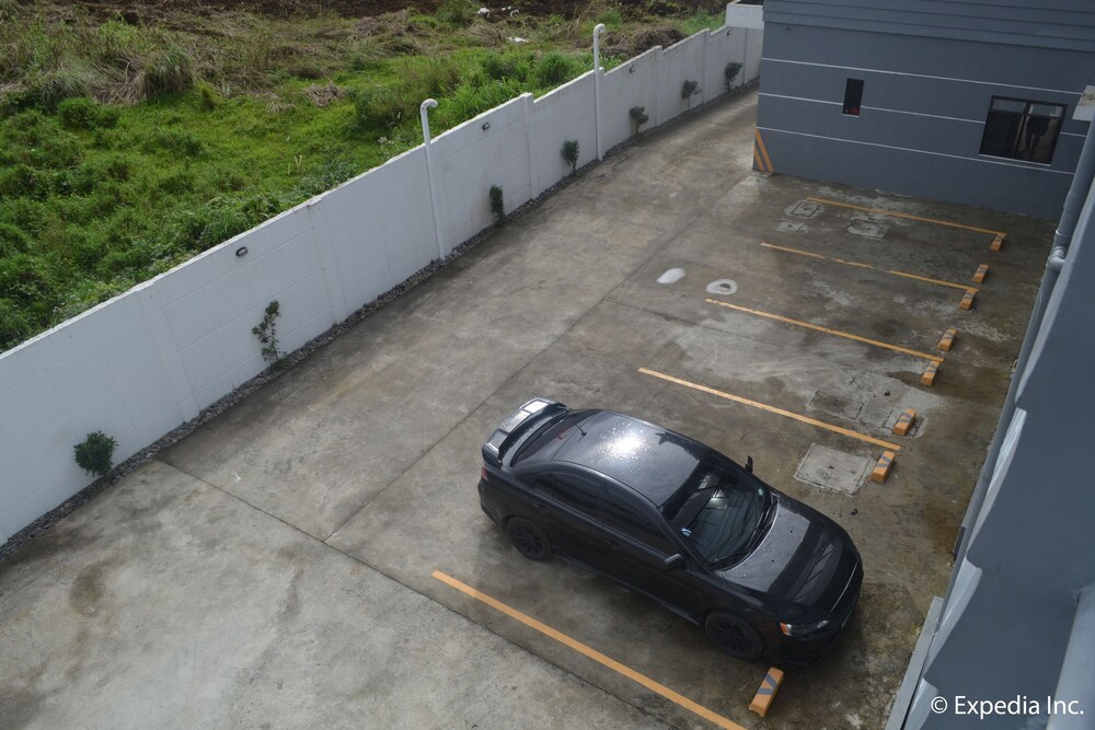 Aroha Hotel 26/39