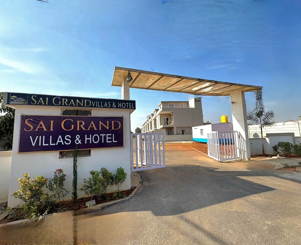 Sai Grand Villas and Hotel 3/50
