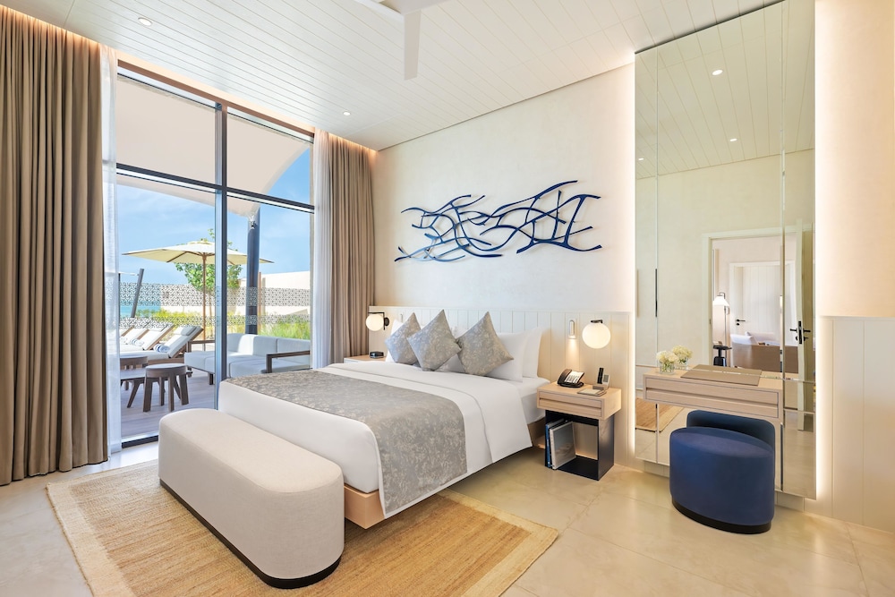 Bab Al Nojoum Hudayriyat Villas 8/62