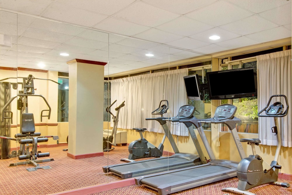 Days Inn by Wyndham Towson 21/29