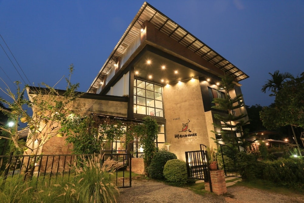 Manonnee Bed & Breakfast 3/76