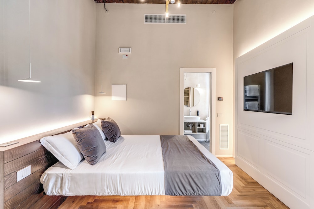Room, King Bed, Panoramic View, Balcony, Separate Building