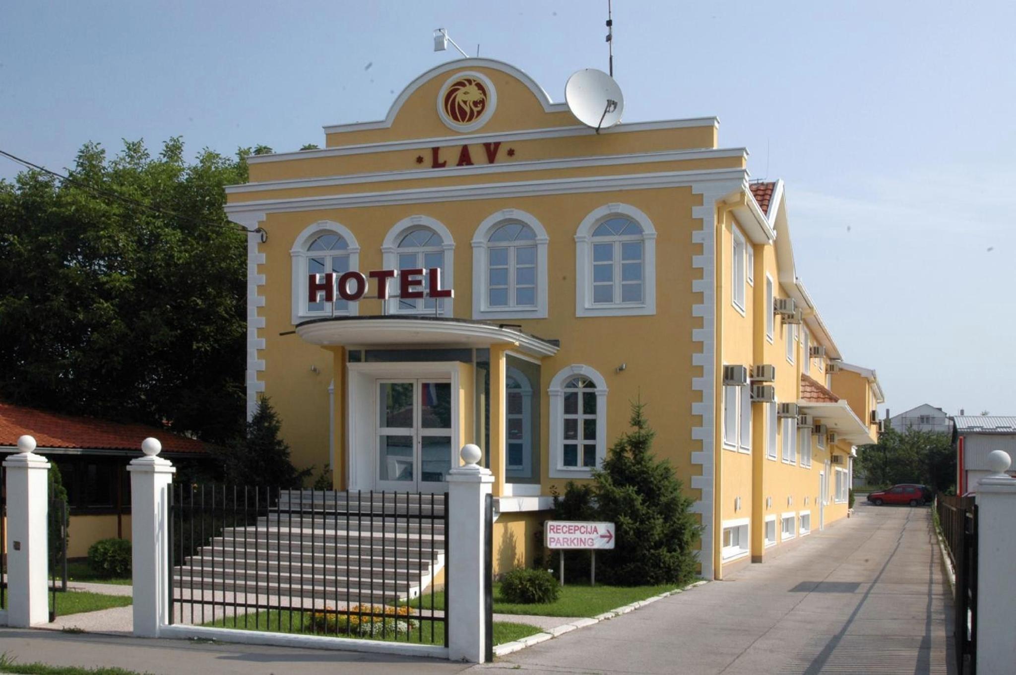 Hotel Lav 15/82