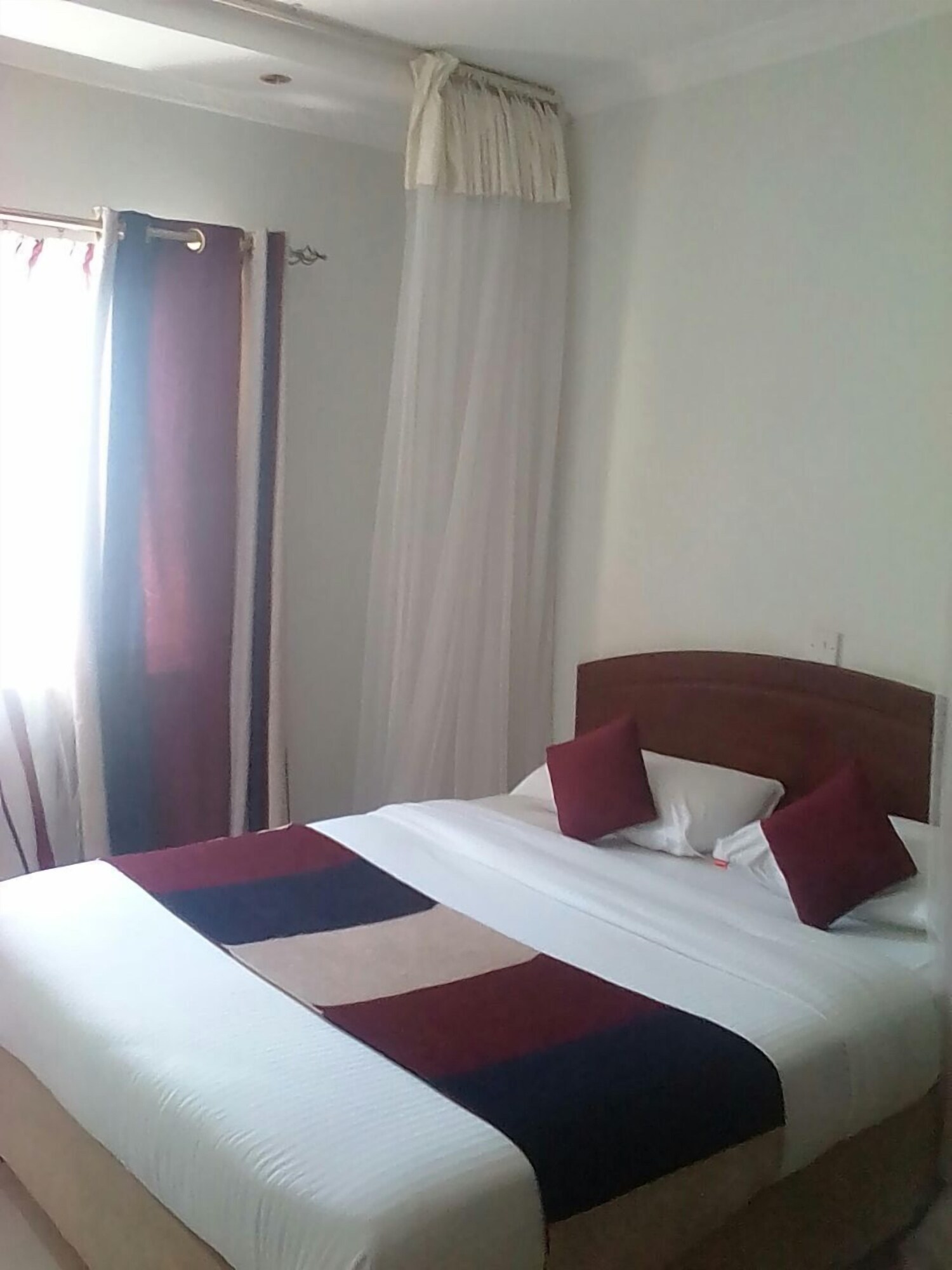 ROOM, TRIPLE