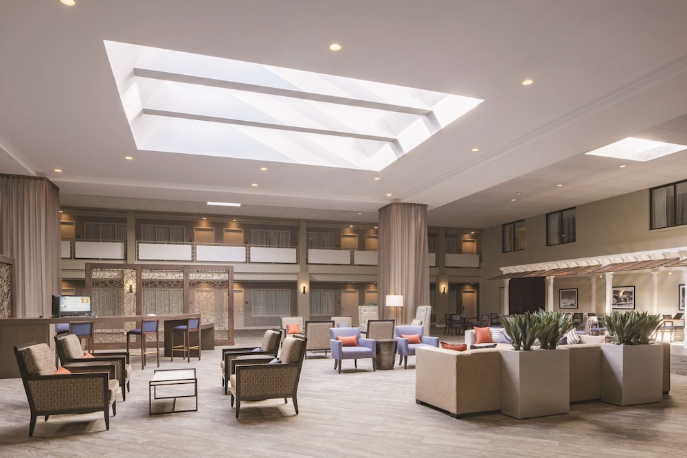 Doubletree By Hilton Hotel Laurel 34/71