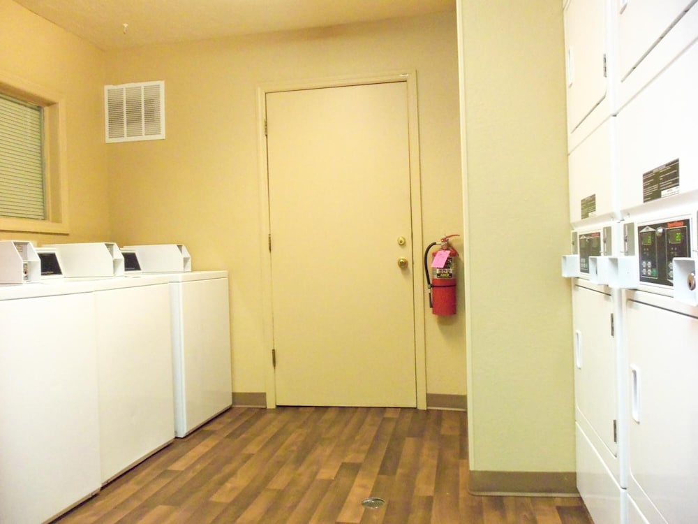 Dupont Suites 6/27