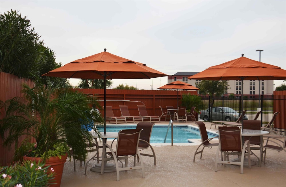 Best Western Plus Hobby Airport Inn and Suites 50/58