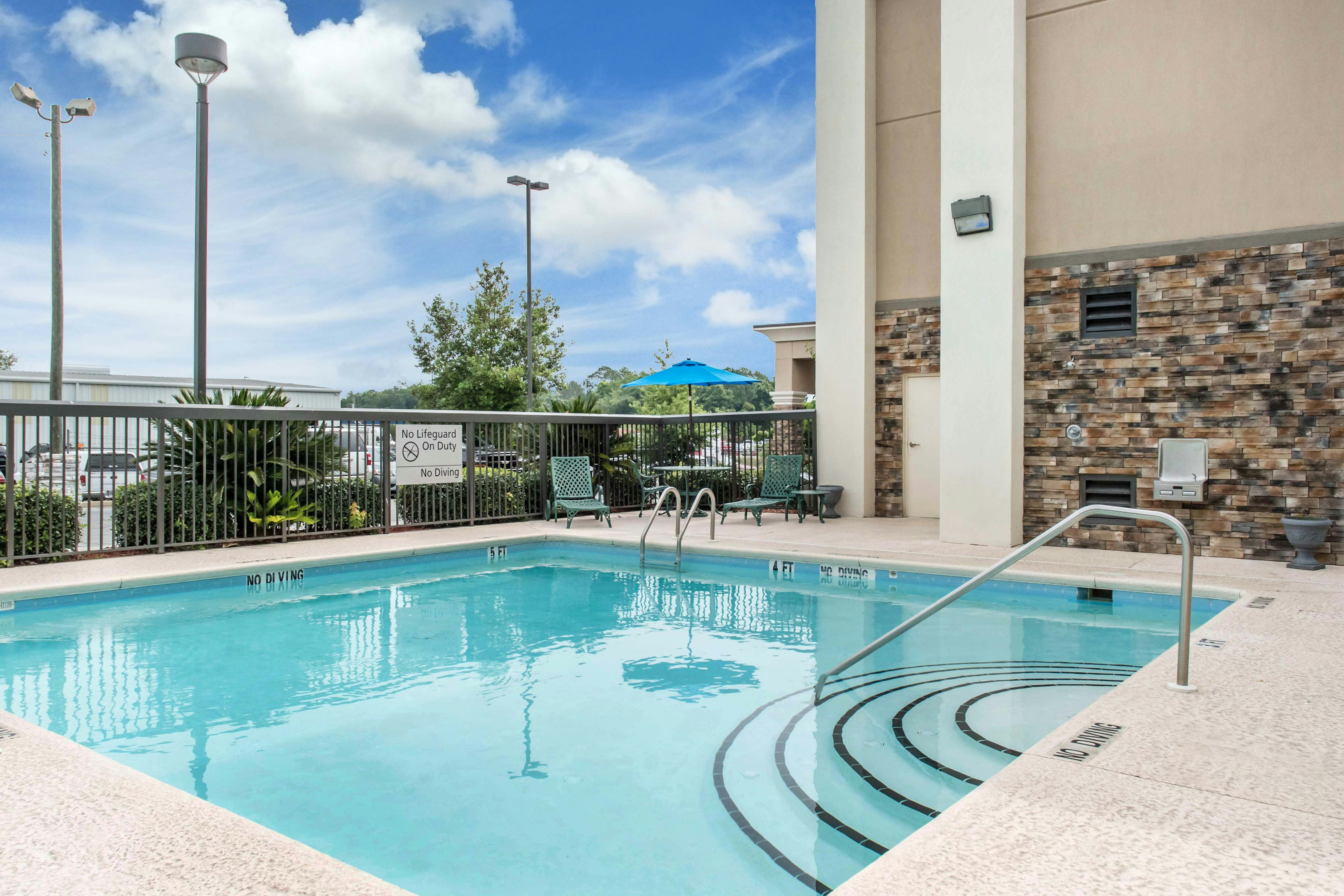 Hampton Inn Douglas 27/50