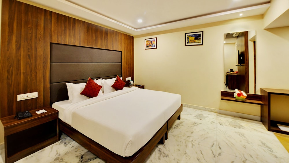 Manpho Bell Hotel & Convention Center 9/50