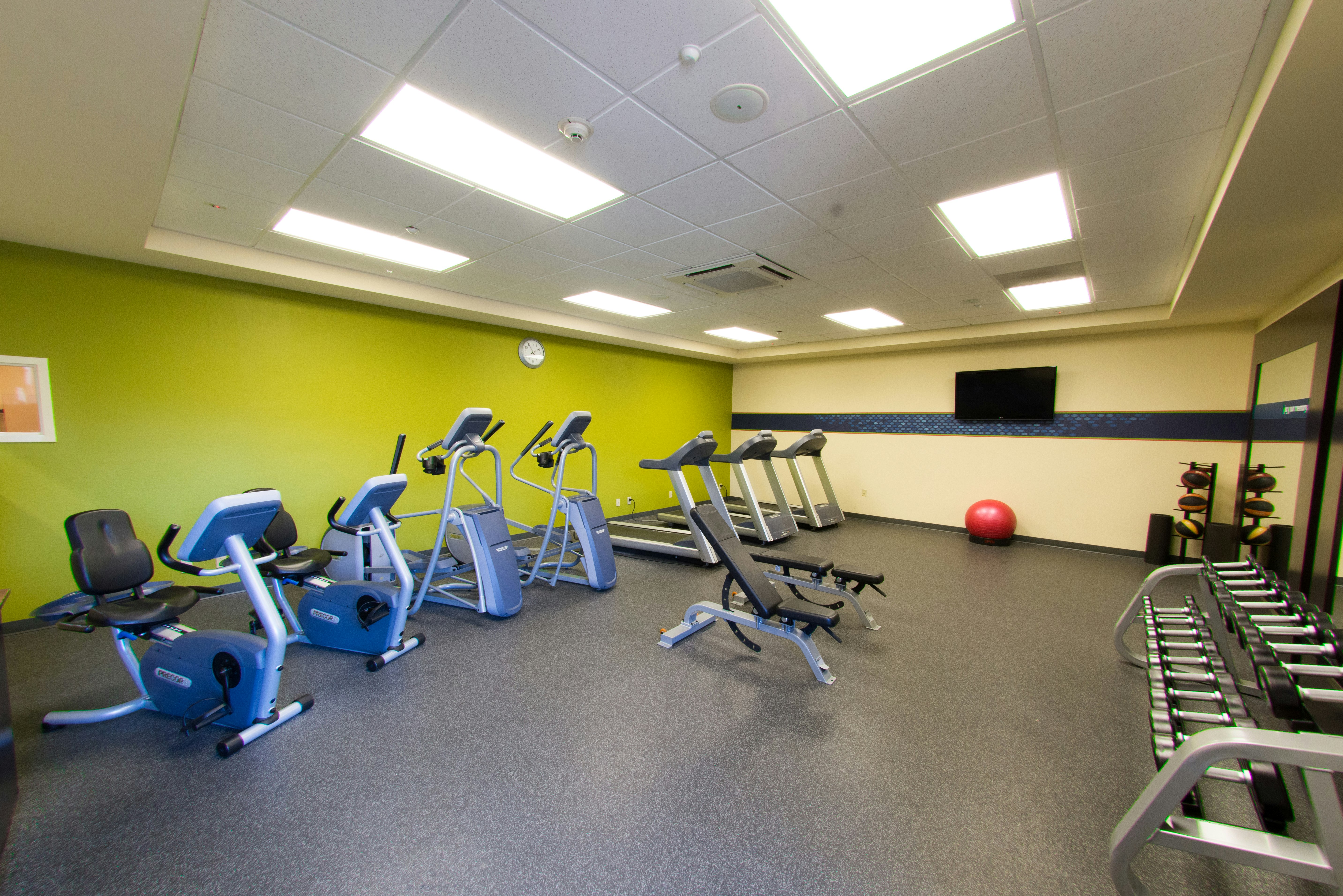 Hampton Inn Suites Riverside Corona East 37/66
