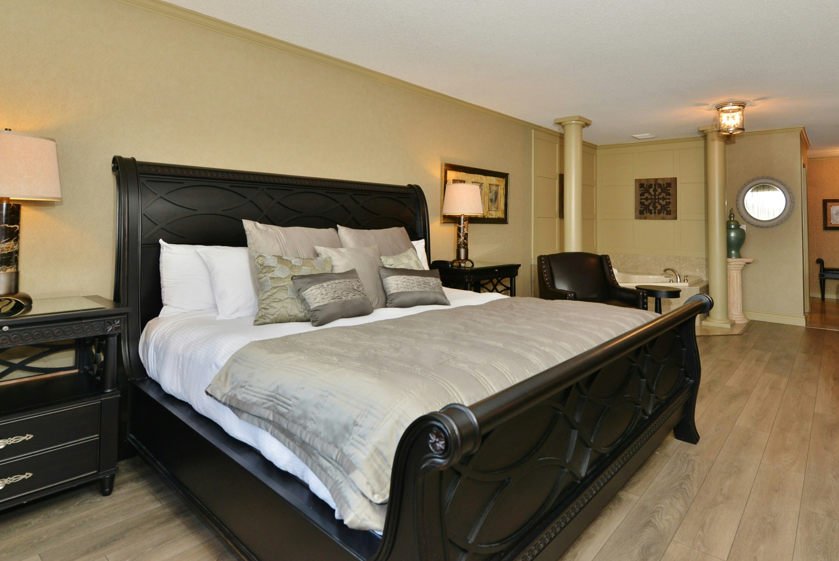 Designer, Suite