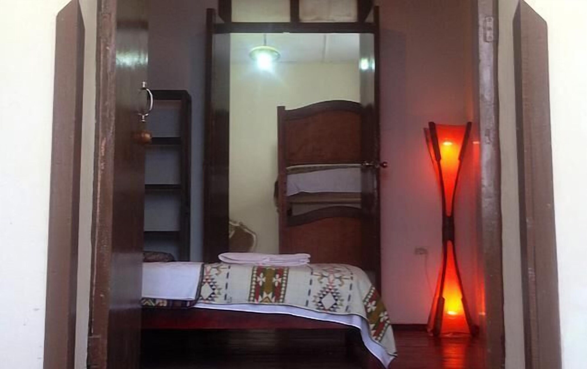 MIXED DORM, 3 BEDS
