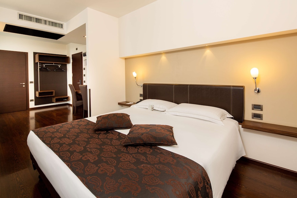 Best Western Hotel Biri 11/35