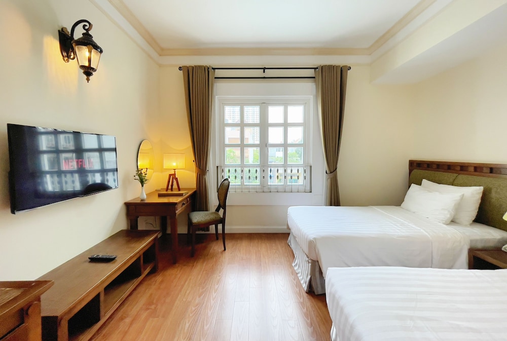 SUPERIOR, TWIN BEDS