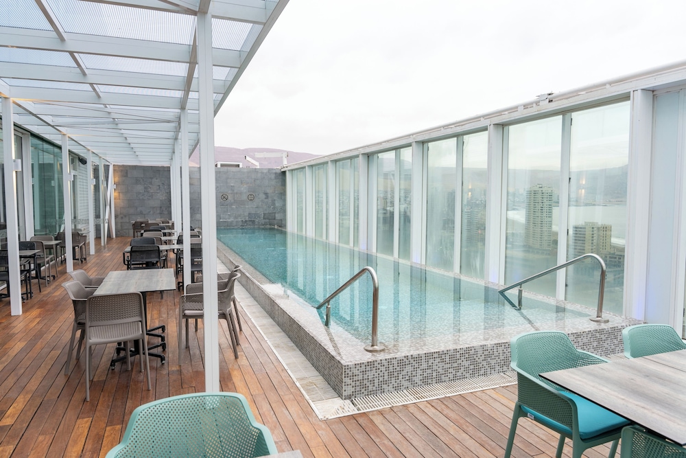 swimming pool spa