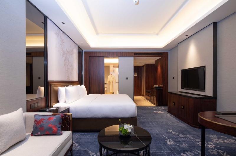 HUALUXE Leshan by IHG 12/46