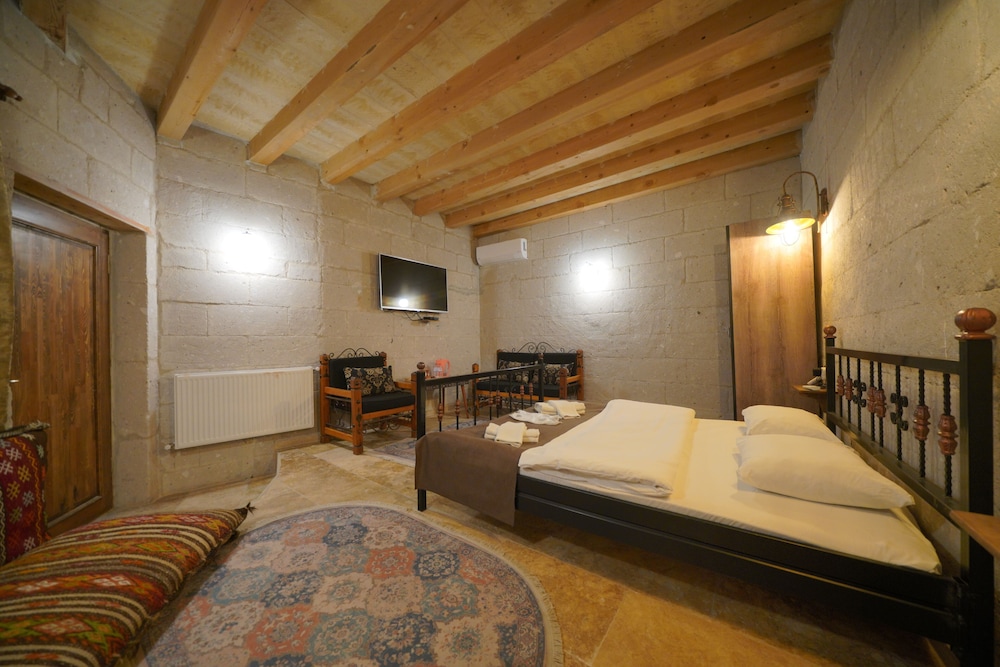 LUXURY, DOUBLE BED