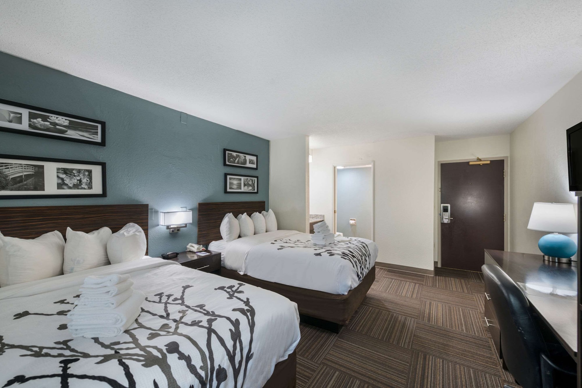ROOM, 2 DOUBLE BEDS, ACCESSIBLE